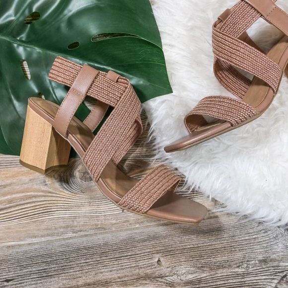 Forever 21 Tan Block Heel Sandals - Picture 2 of 7